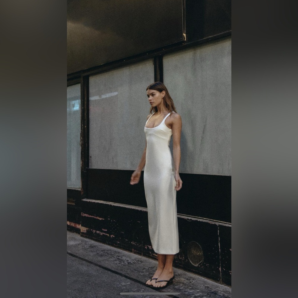 ZARA WHITE FITTED MIDI DRESS